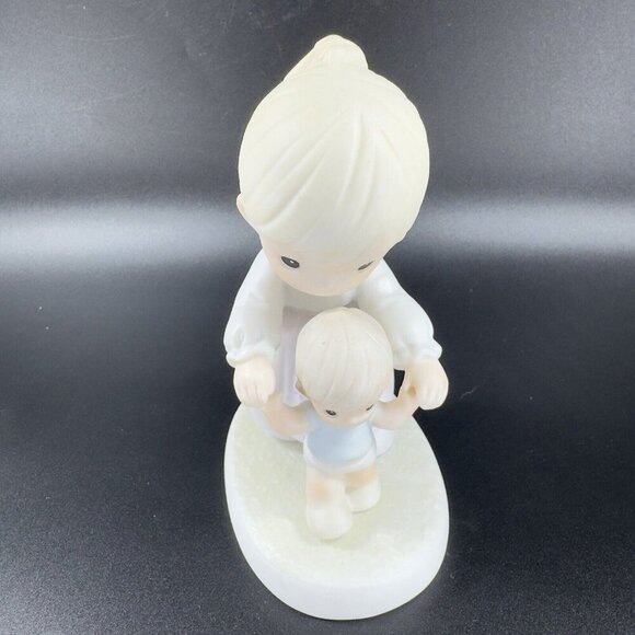 Vintage 1990 Precious Moments figurine titled One Step at a Time Ceramic Figure - Picture 2 of 9